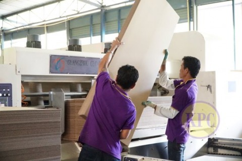 ผู้ผลิตกล่องลูกฟูก